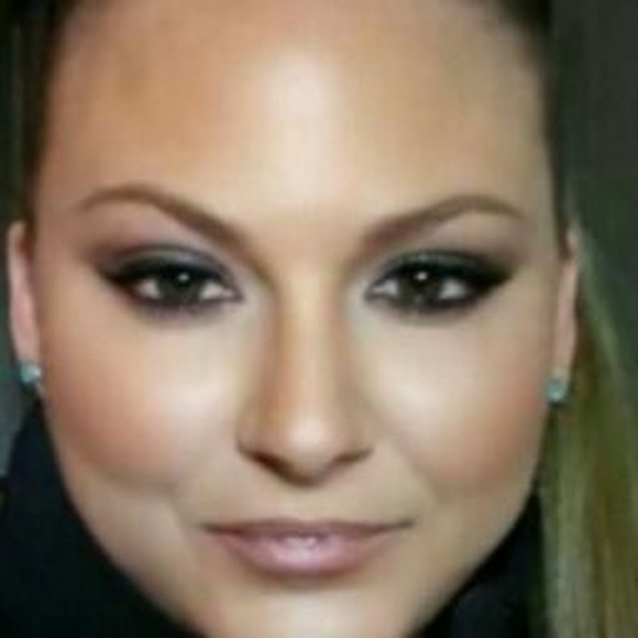 Meet your Posher, Michelle - Picture 1 of 1